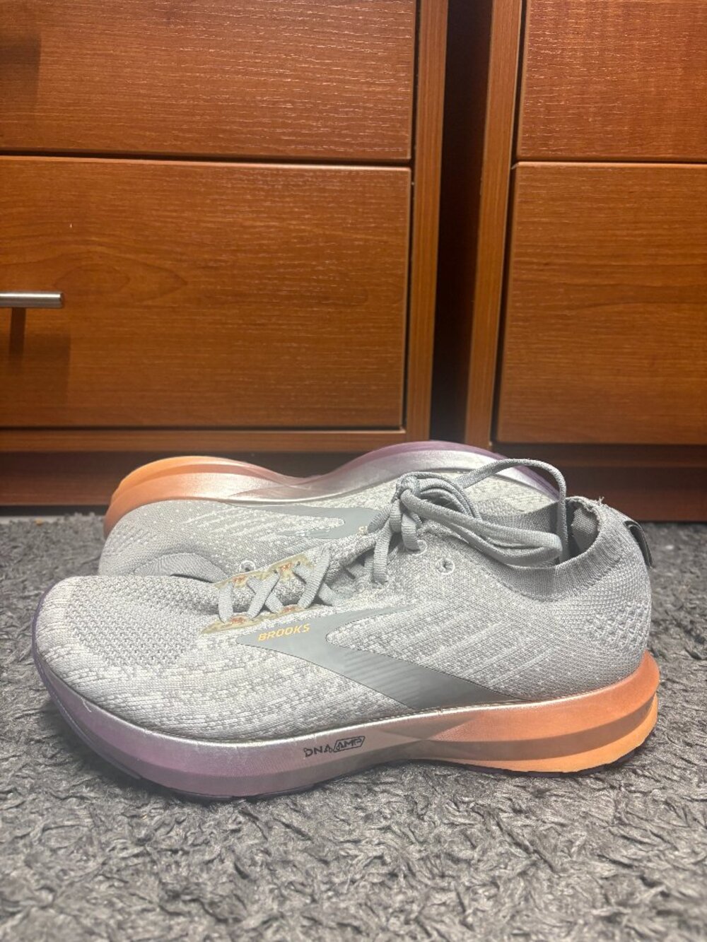 Brooks Levitate 3 Light Mauve Grey Creamsicle Orange Purple Women's 10 US